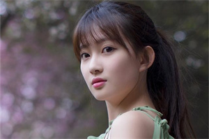 爱上海：Enjoying a Carefree Night at a Delightful Restaurant